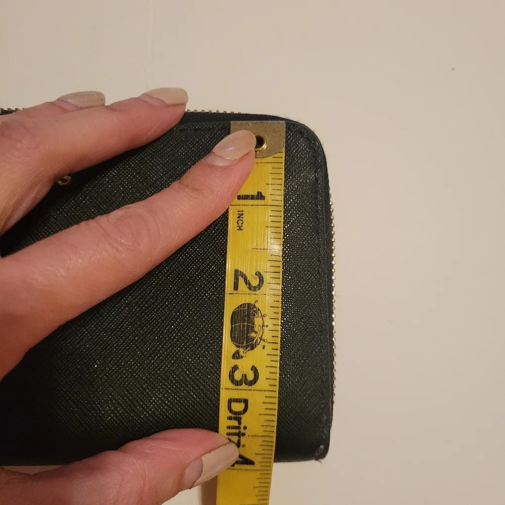 Michael Kors Jet Set Zip Around Large Wallet EUC Minimalist Neutral Staple Piece